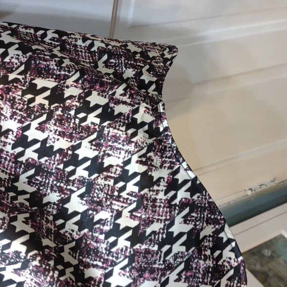 Dressy button up Shirt - Picture 8 of 8